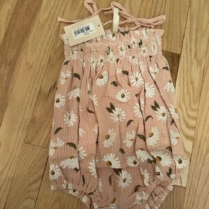 Wild Wawa bubble romper May pink daisy NWT 2/3